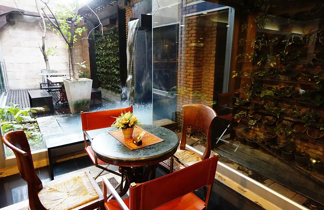 Silom Convent Garden-1