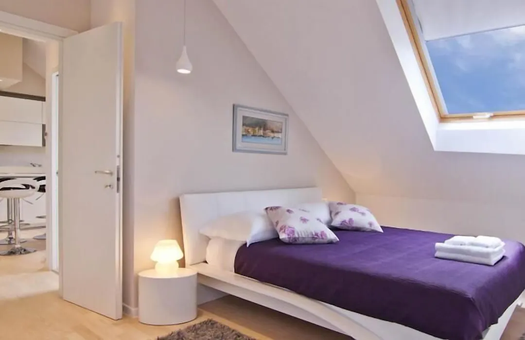 Laura Lux Suites-1