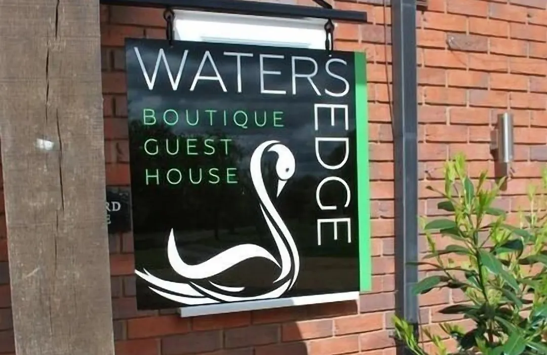 The Waters Edge Guest House-1