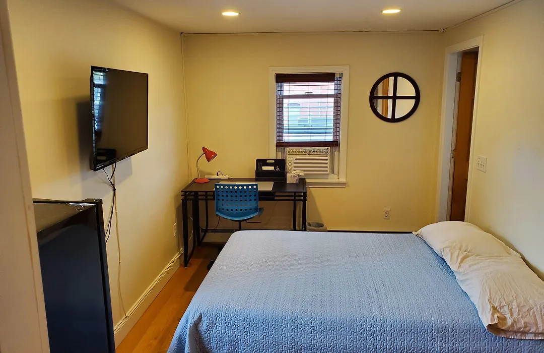 The Windsor Inn Guest House-1