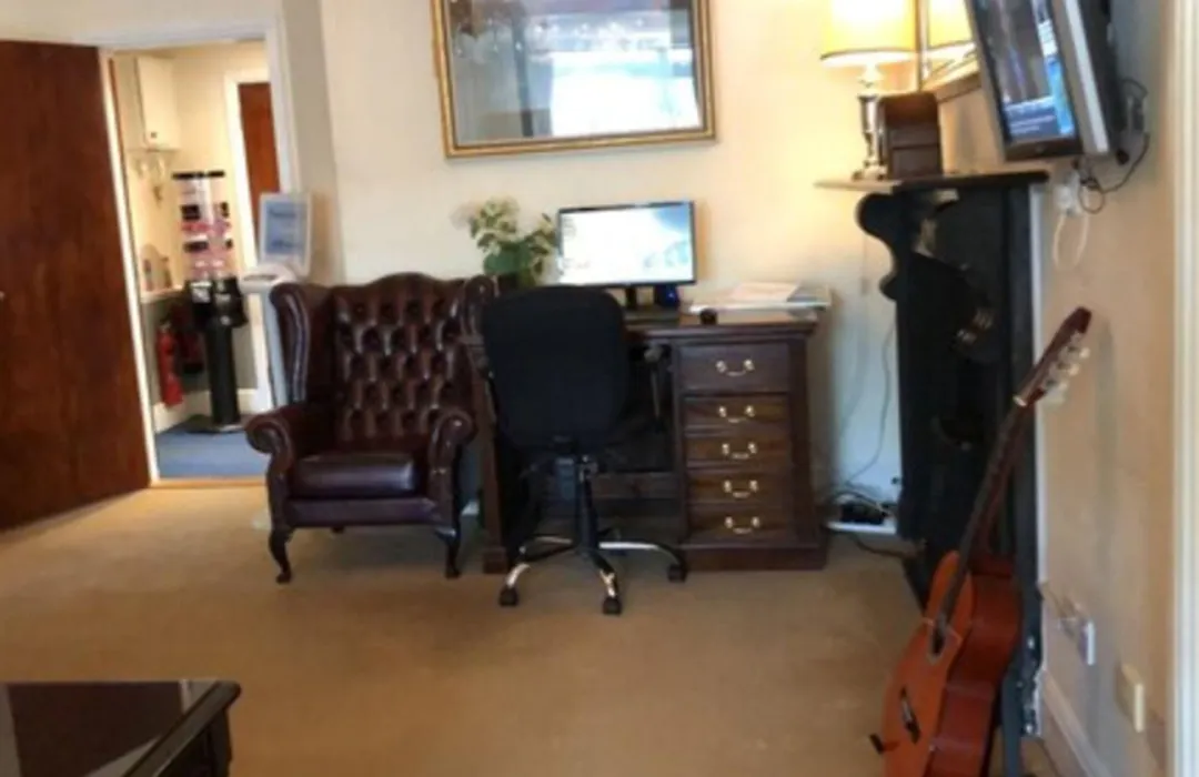 The Leeson Lodge-1