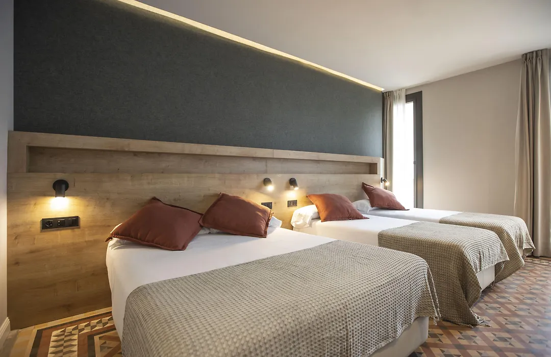 Fontanella By Bcn Urban Rooms-1