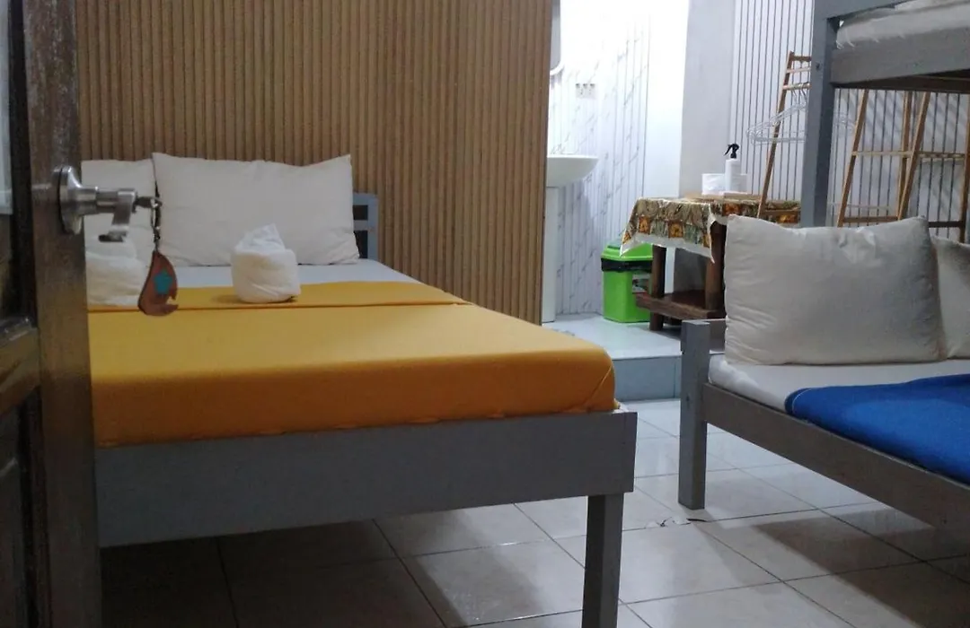 Lola Flor'S Guest House-1