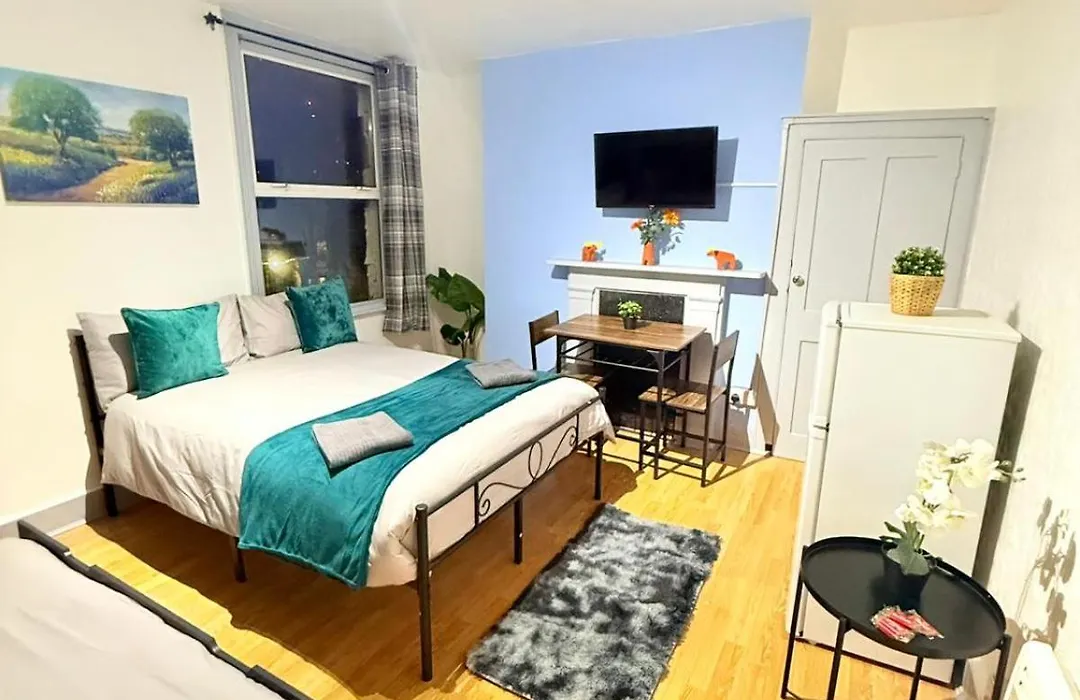 South London Guest Rooms-1