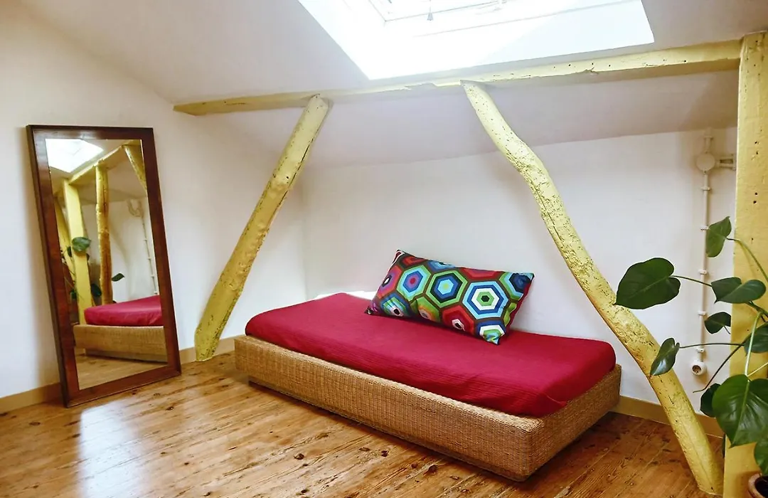 Lisbon Calling Rooms & Studio-1
