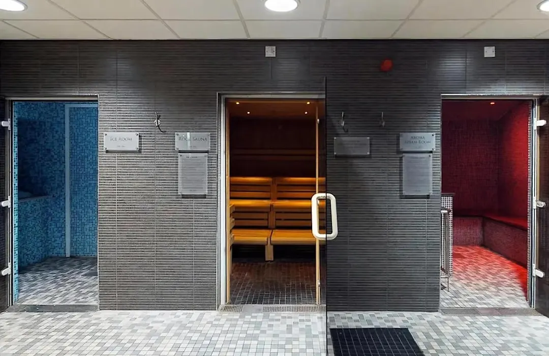 The White House - Off-Site Health Club & Spa 2 Minute Walk Away-1