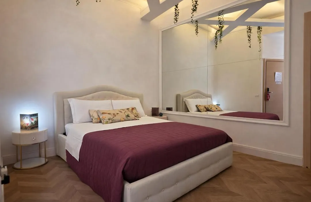 Romantic Dreams Sistina Guest House-1
