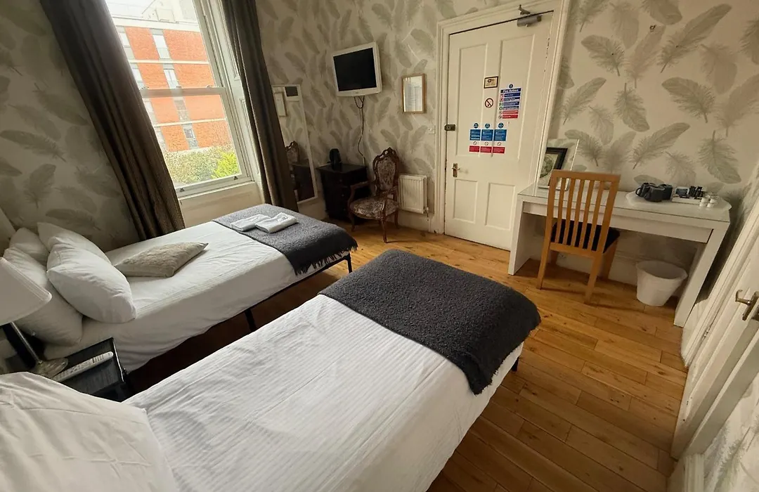 Balmore Guest House-1