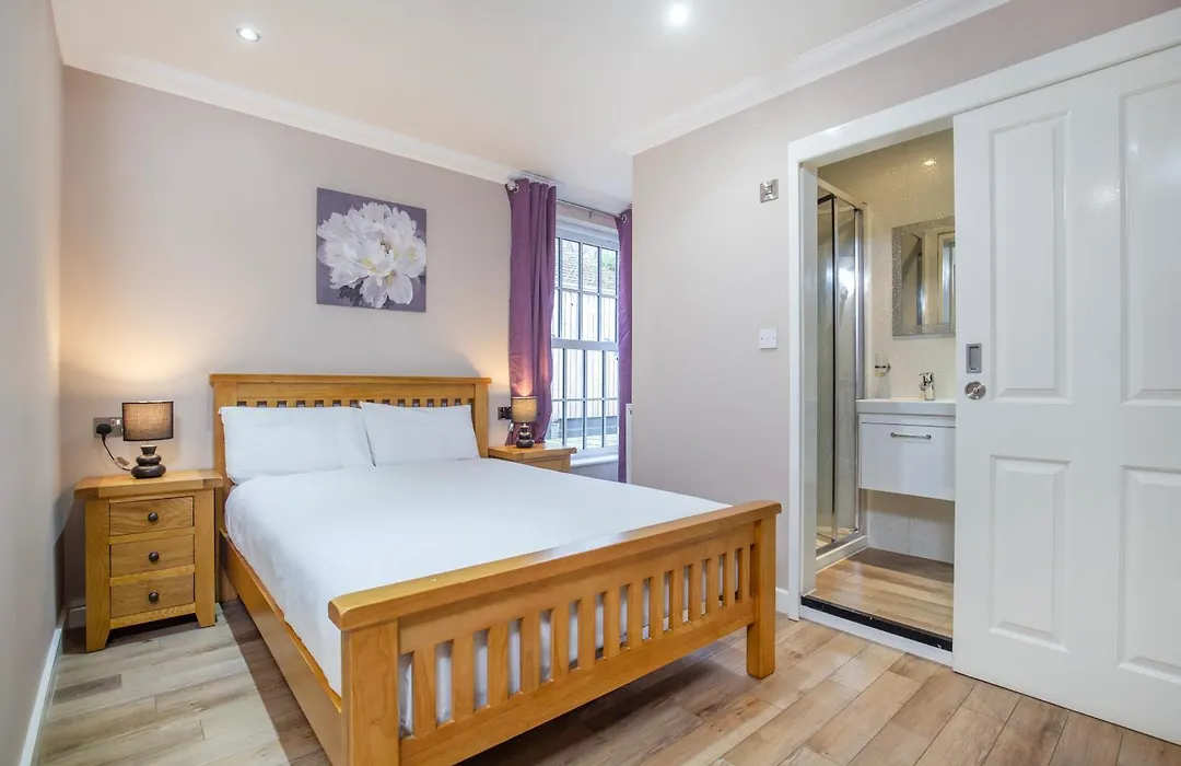 Marlborough Hotel-1