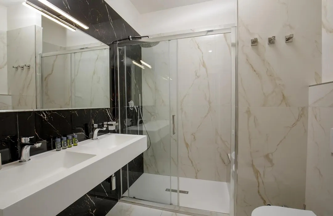 Suites 51-1