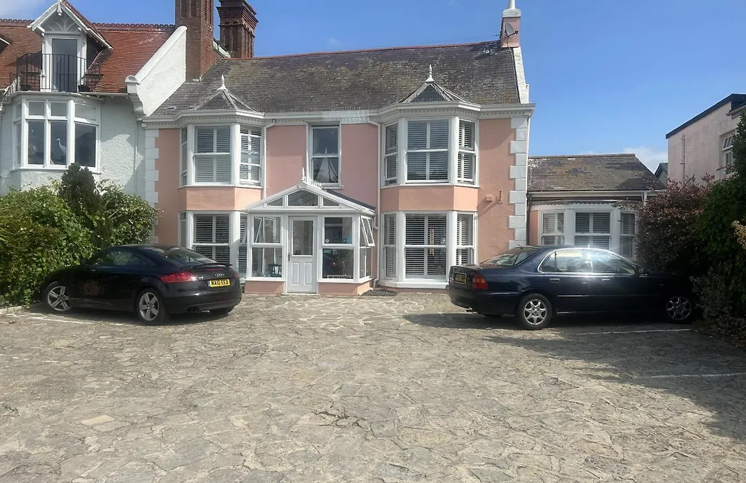 Potters Mooring Guest House-1