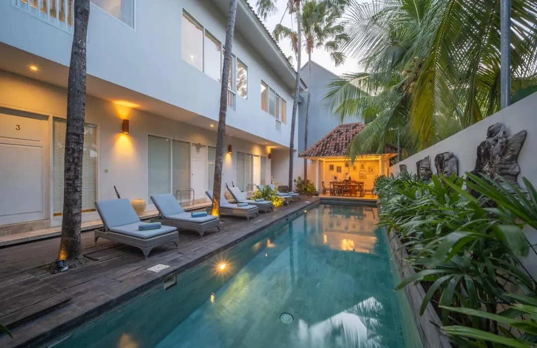 Room & Vespa 4 - Central Seminyak Near Beach-1