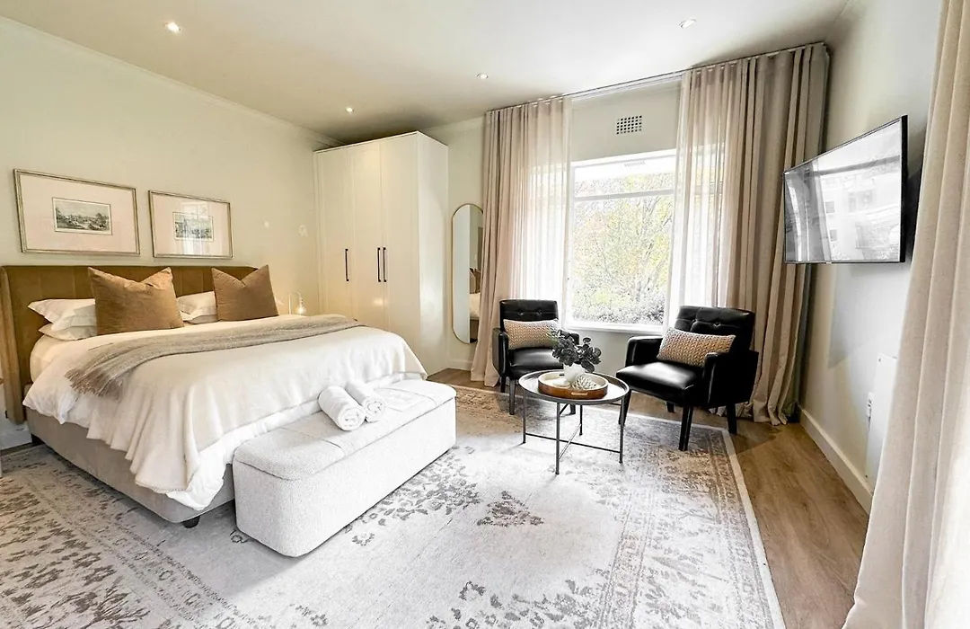 Oak Manor Boutique Guest House-1