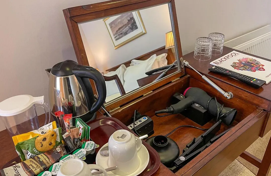 The Redstone Guesthouse-1