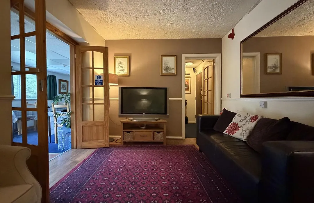 Charde Guest House-1