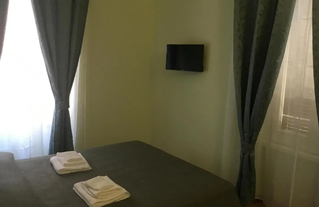 Duca Di Cavour-1