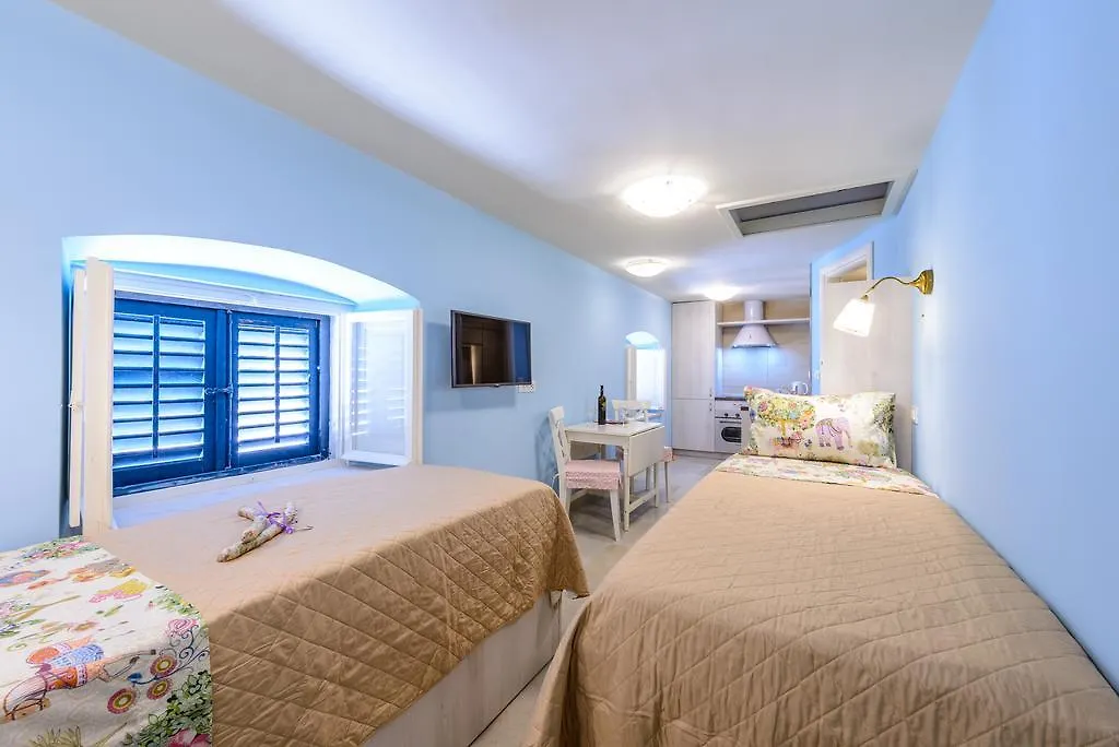 Stradun View En Suite Rooms & Studio-1