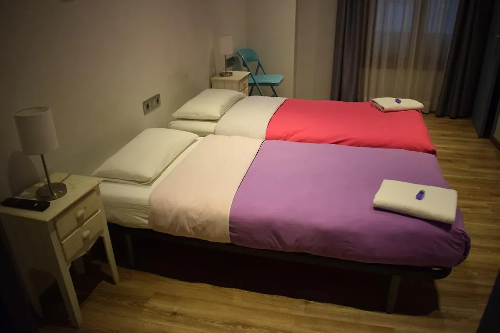 Hostal Mimi Las Ramblas-1