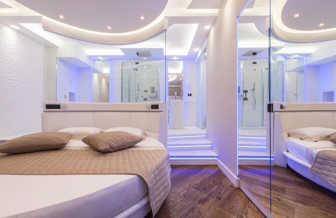 Lux Suites In Roma-1