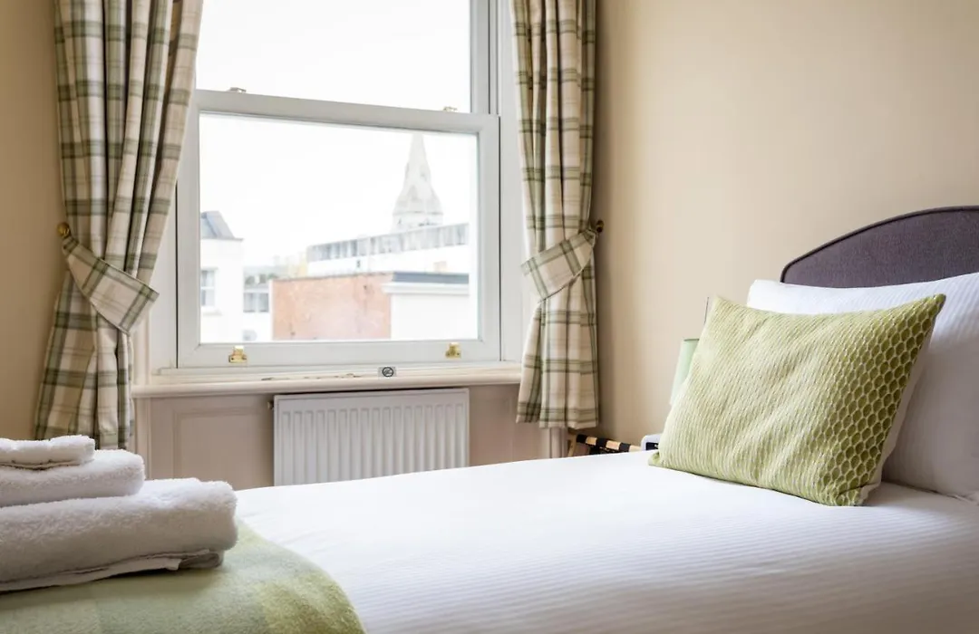 Crossways Guest House-1