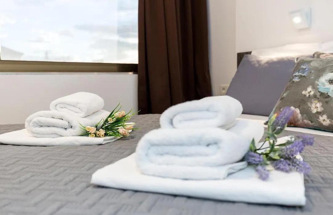 Apinelo Tower Rooms-1