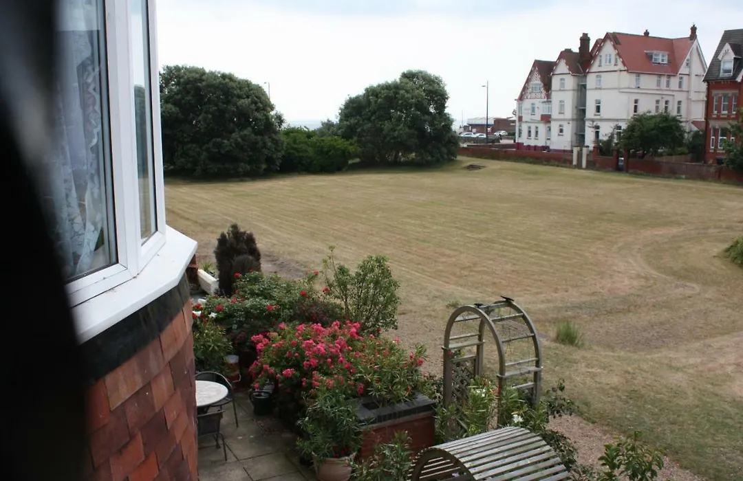 Barons Court-1