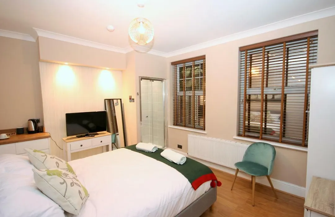 Brick Lane Guest House-1