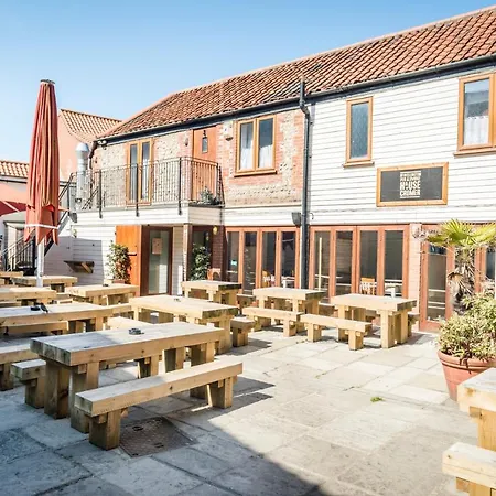 The Wellington Pub Cromer-2