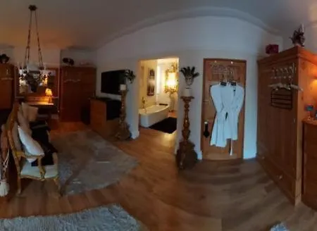 Olivia House-2