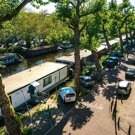 Amsterdam-Houseboat-Amstel-2