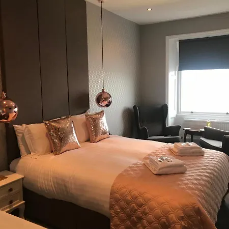 Marina Court-2