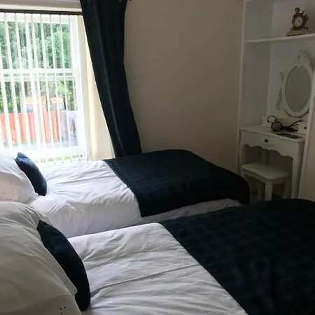 Cavell House-2