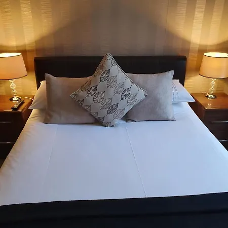 Senlac Guesthouse-2