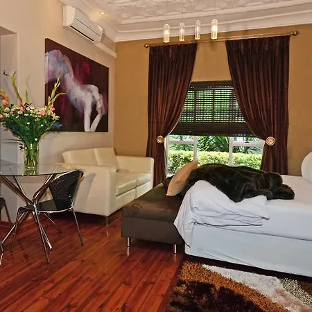 Saffron Guest House-3
