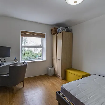Millennium Stadium Guest House-3