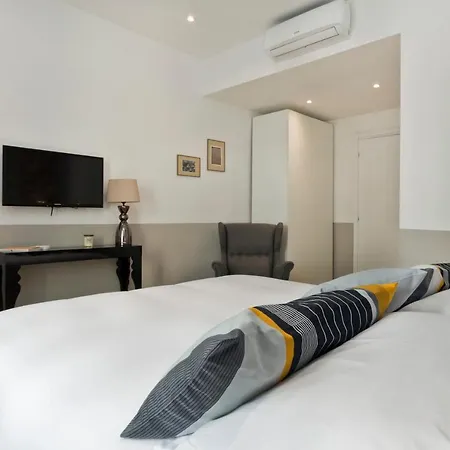 Aeterna Rooms Collection Guesthouse-2