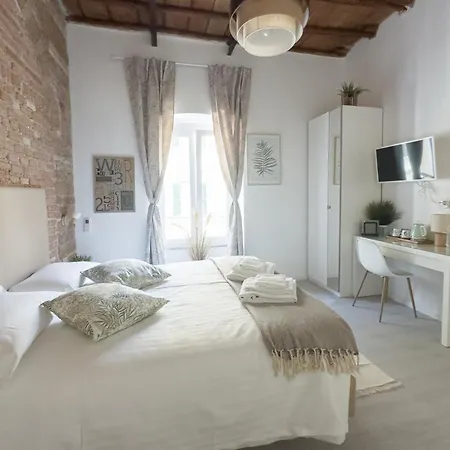 White Ostilia Guesthouse-2