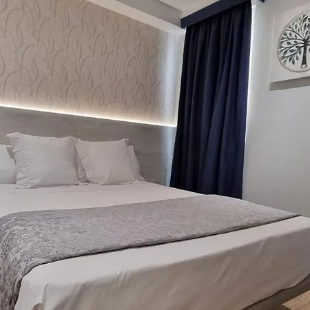 Ch La Petite Maison - Boutique - Madrid-3