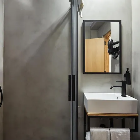 Ella Hostel Ramblas-3