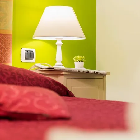 Gregorio'S Rooms-2