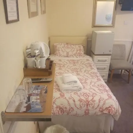 Wedgwood Guest House-2