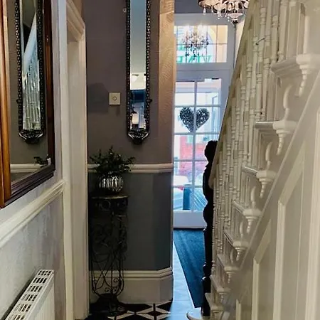 The Vines Guesthouse-2