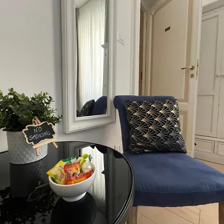 Ad Cavour Luxury Rooms - By Ad Roma-2