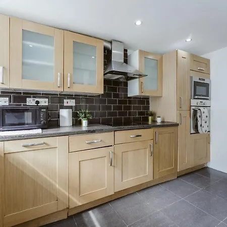 Great Rooms In Stepney Green Station - 12-3