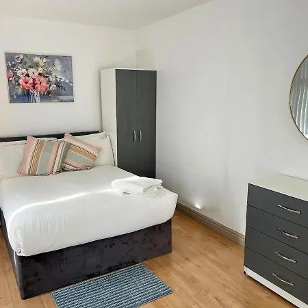 Birmingham City Centre Apartment Room Near China Town-3