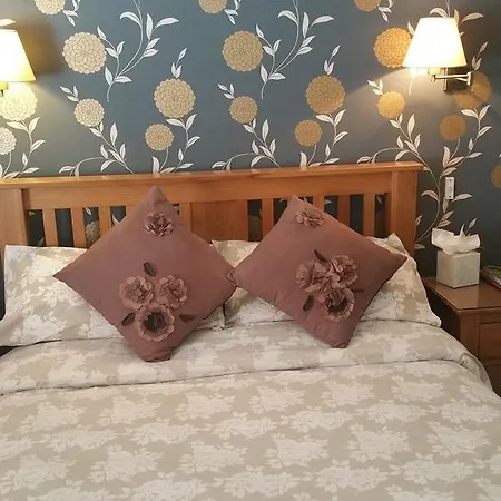 Brentwood Guest House-3