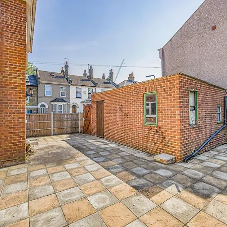Rose Terrace-3