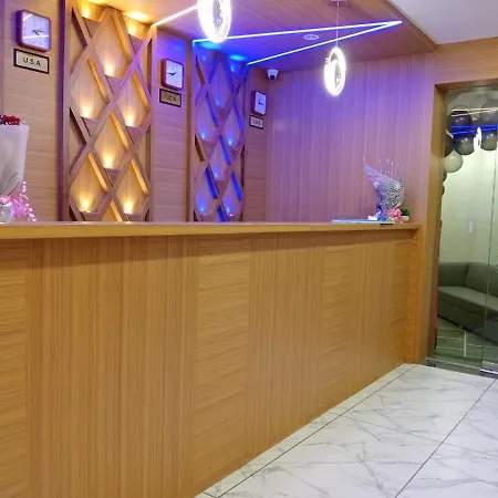 Hotel Arts International-3