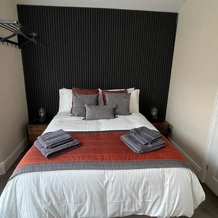Anfield Place To Stay-2