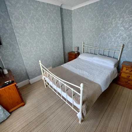 Branstone Guest House-3